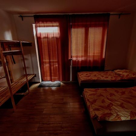 Apartmany Centrum Pavčina Lehota Habitación foto